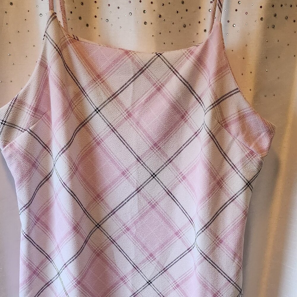 🌴 Pink, White & Black Vacation Spaghetti-Strap Dress – Versatile Layering
